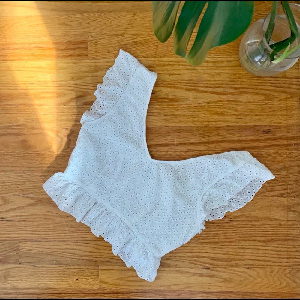 Wild Fable White Eyelet Lace Ruffled Crop Top - Picture 1 of 5